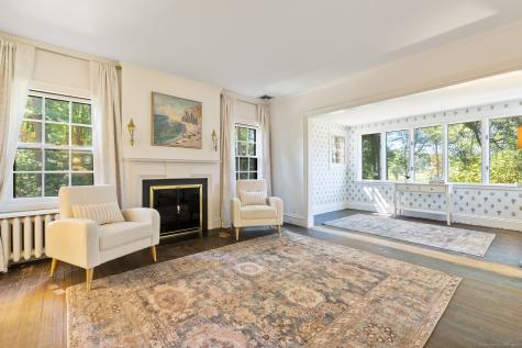 111 Bloomfield Avenue West Hartford CT 06105