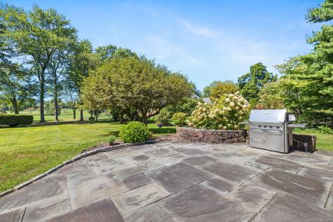 111 Bloomfield Avenue West Hartford CT 06105