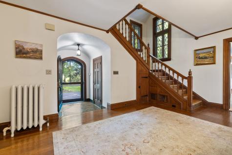 111 Bloomfield Avenue West Hartford CT 06105