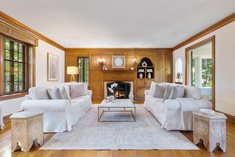 111 Bloomfield Avenue West Hartford CT 06105