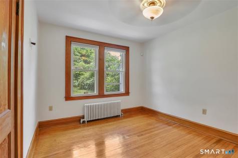 32 Maple Street Middlefield CT 06481