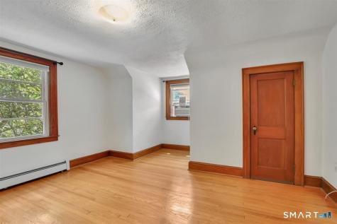 32 Maple Street Middlefield CT 06481