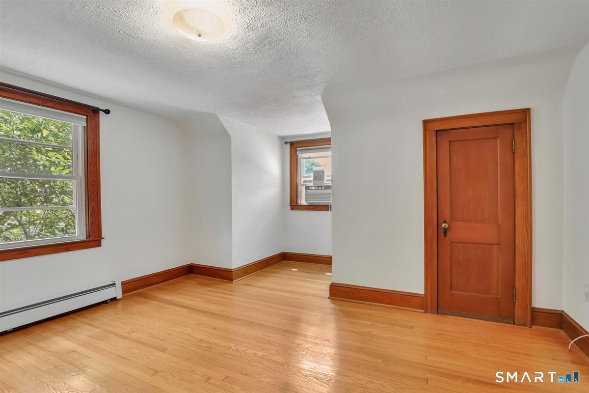 32 Maple Street Middlefield CT 06481
