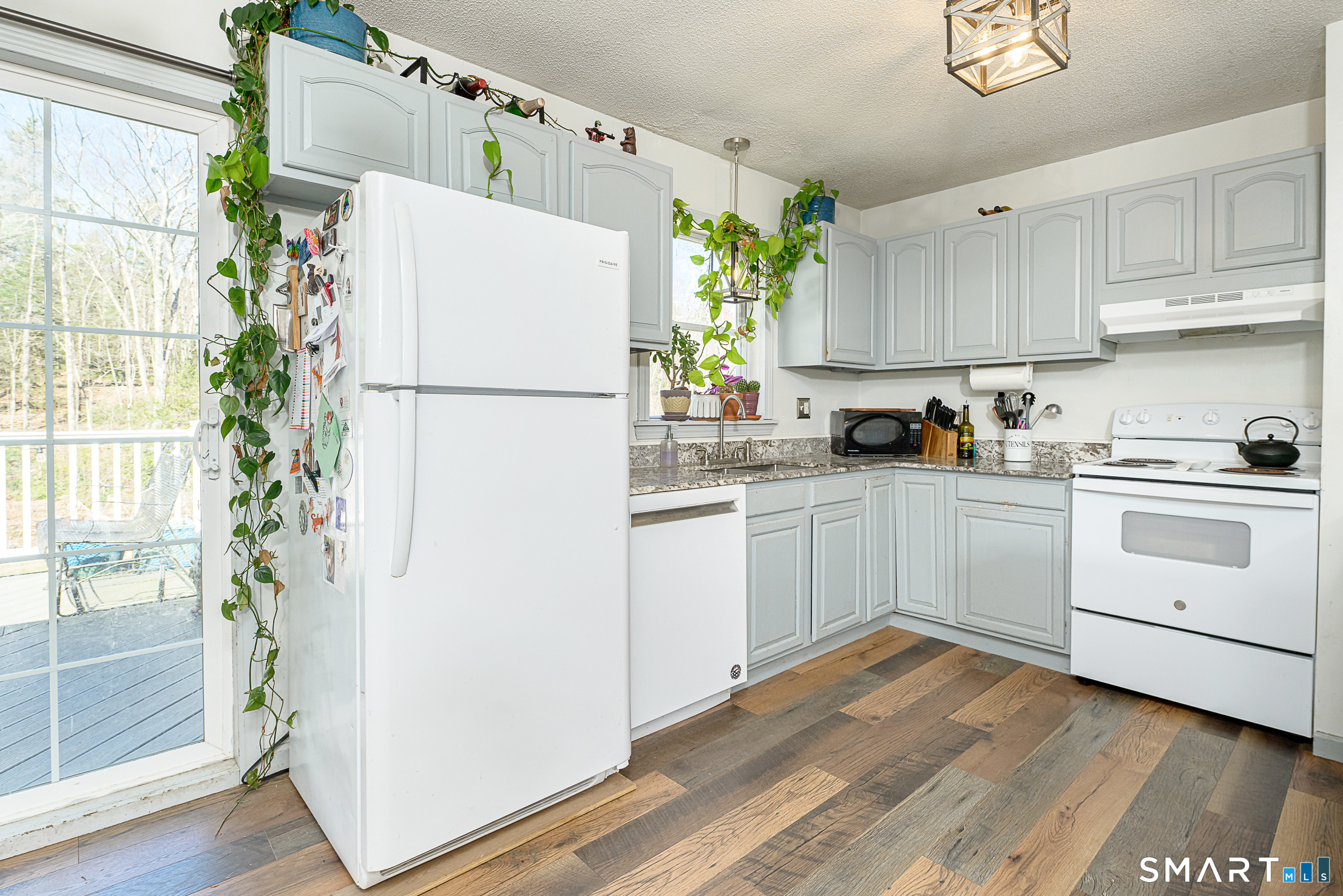 1968 Route 198 Woodstock CT 06281