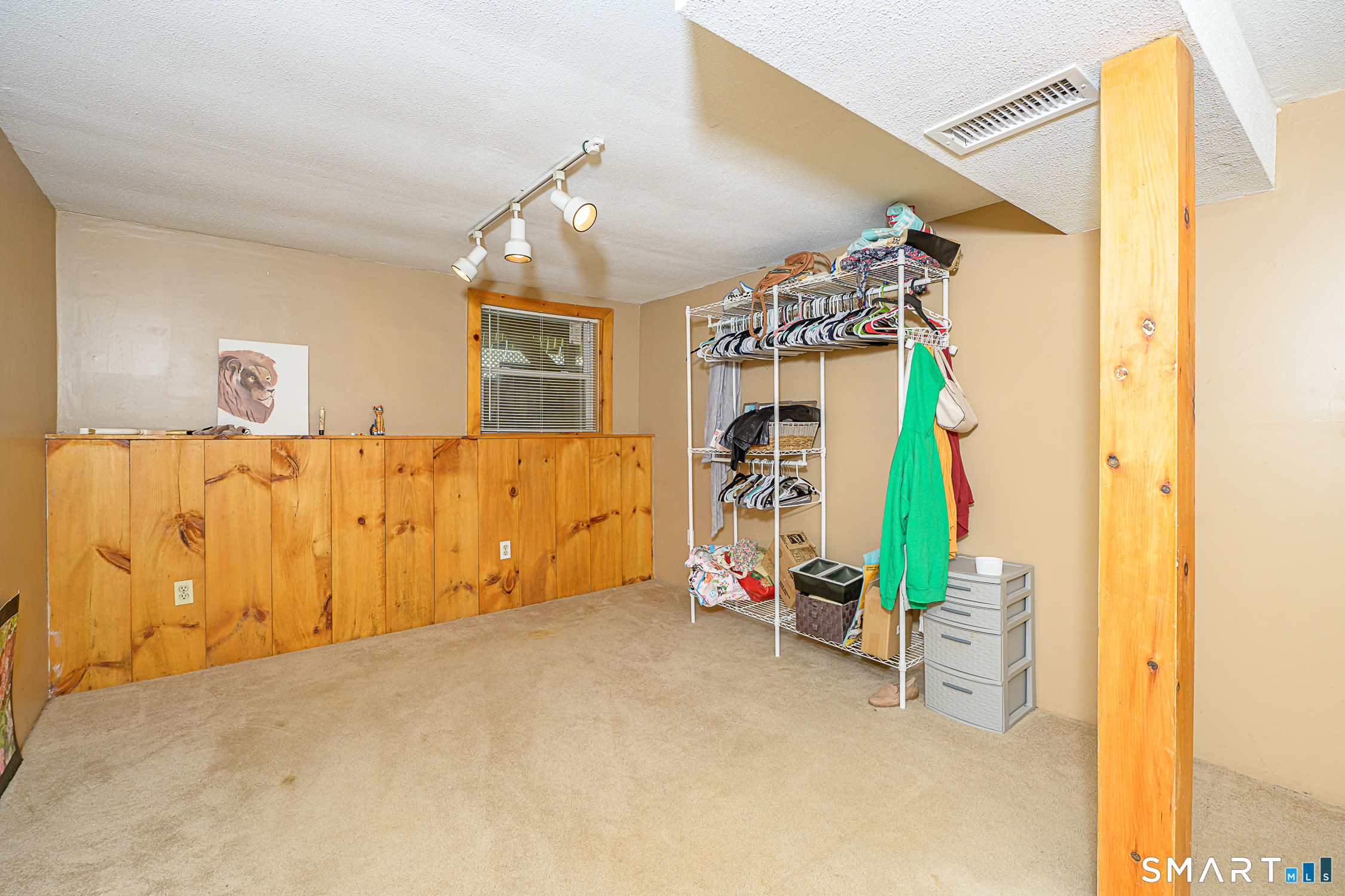1968 Route 198 Woodstock CT 06281