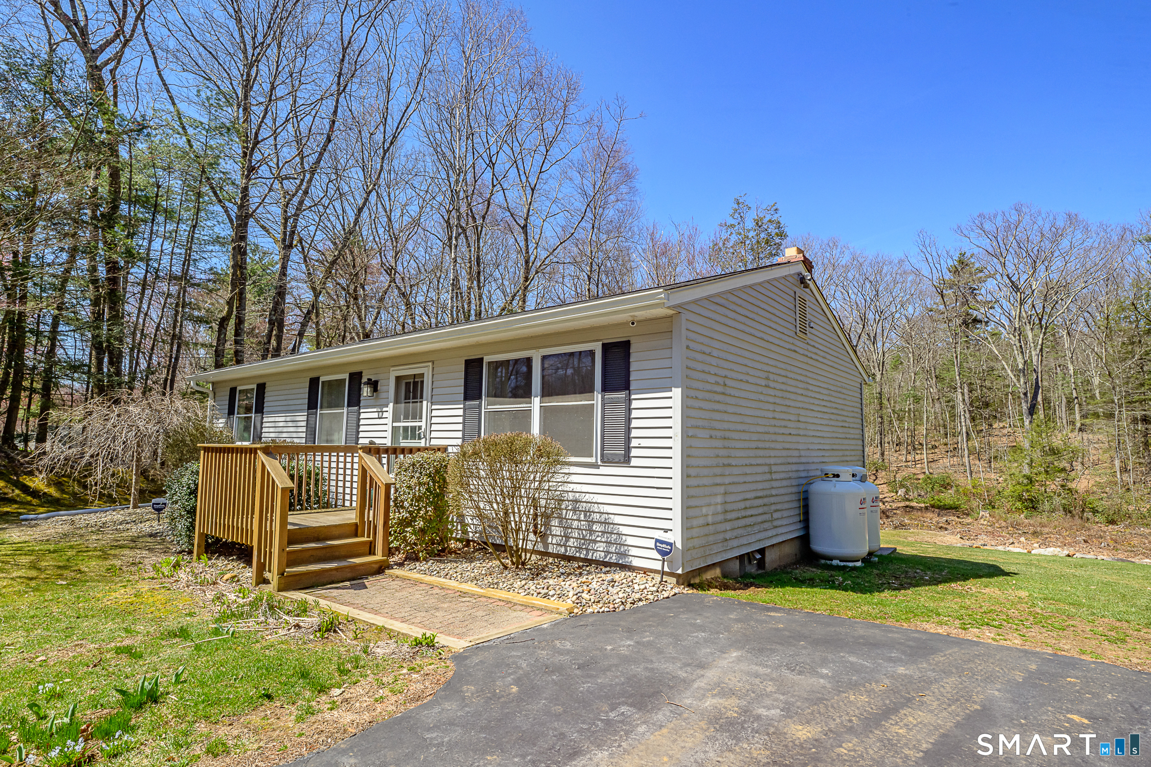 1968 Route 198 Woodstock CT 06281