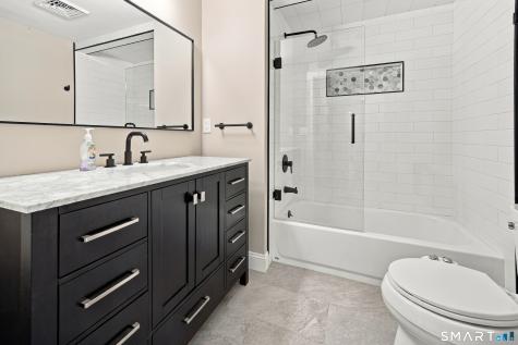 43 Warner Court Glastonbury CT 06033