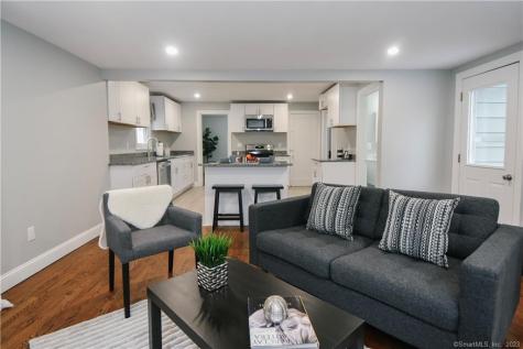 215 Porter Avenue Middlebury CT 06762