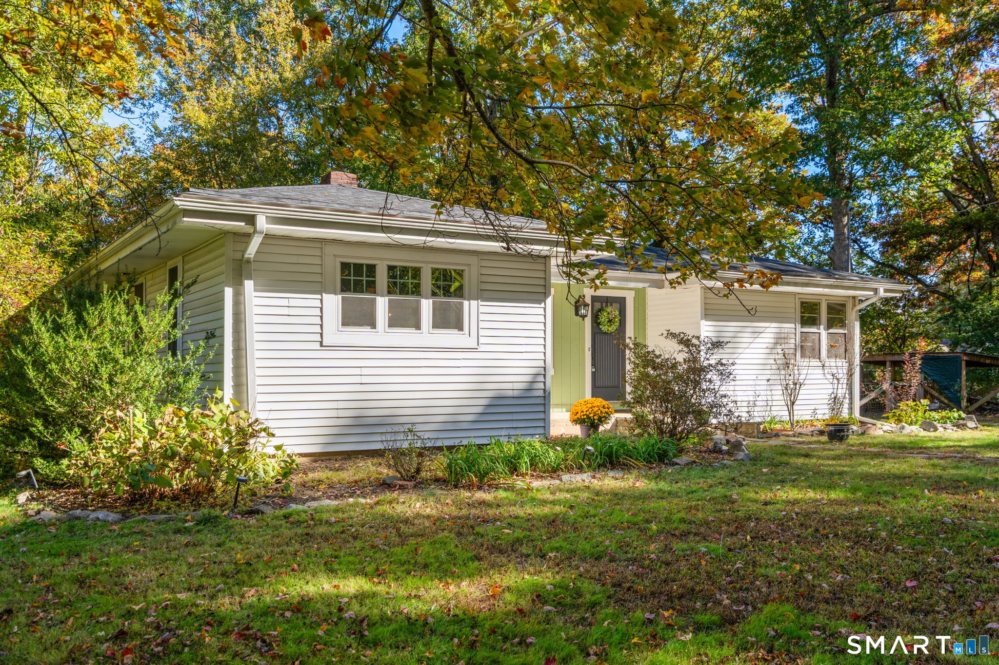27 Woodland Road East Lyme CT 06357