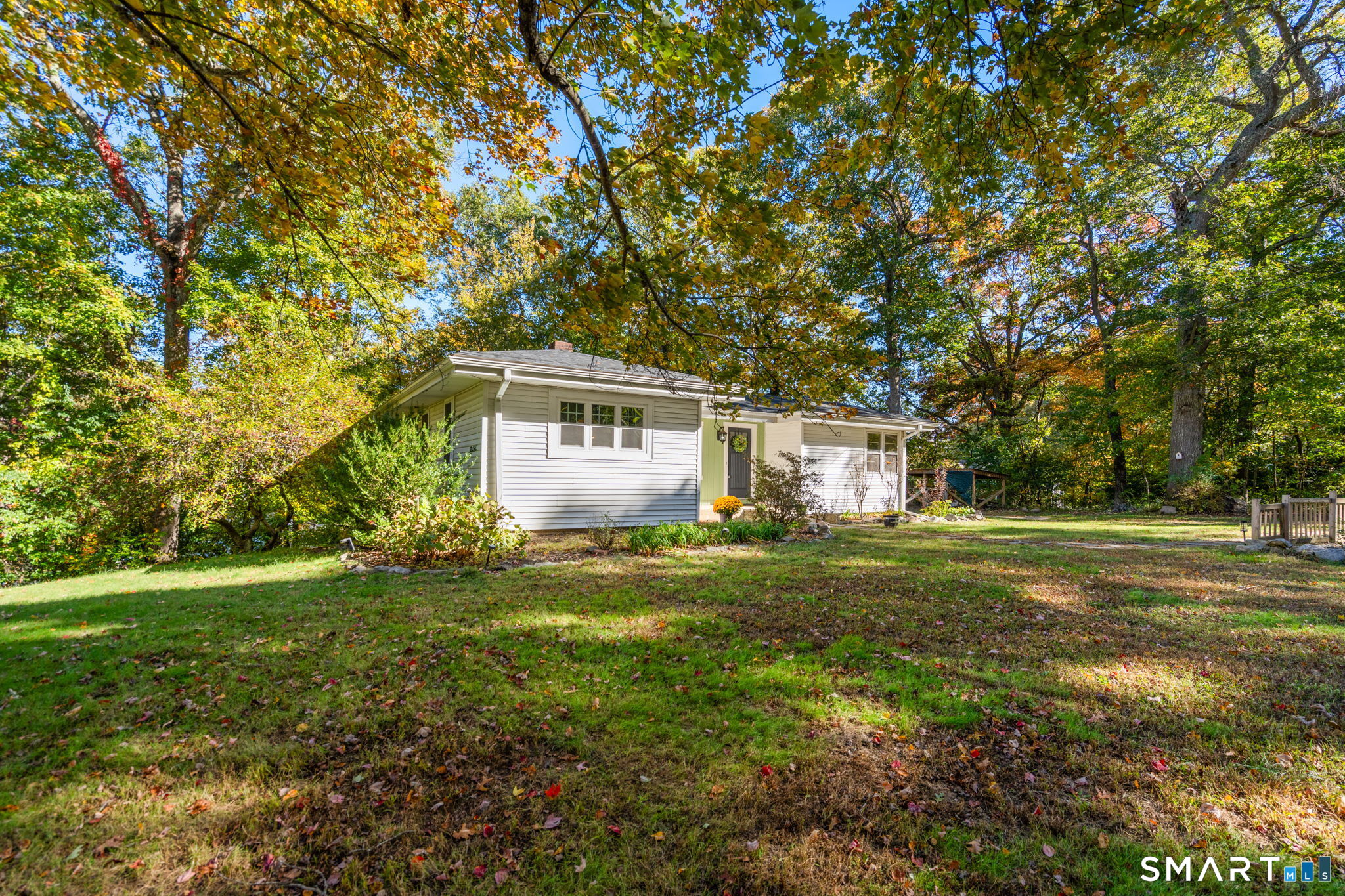 27 Woodland Road East Lyme CT 06357