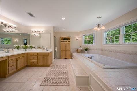 60 Oak Ridge Drive Avon CT 06001