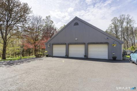 146 Lantern Park South Lane Southbury CT 06488