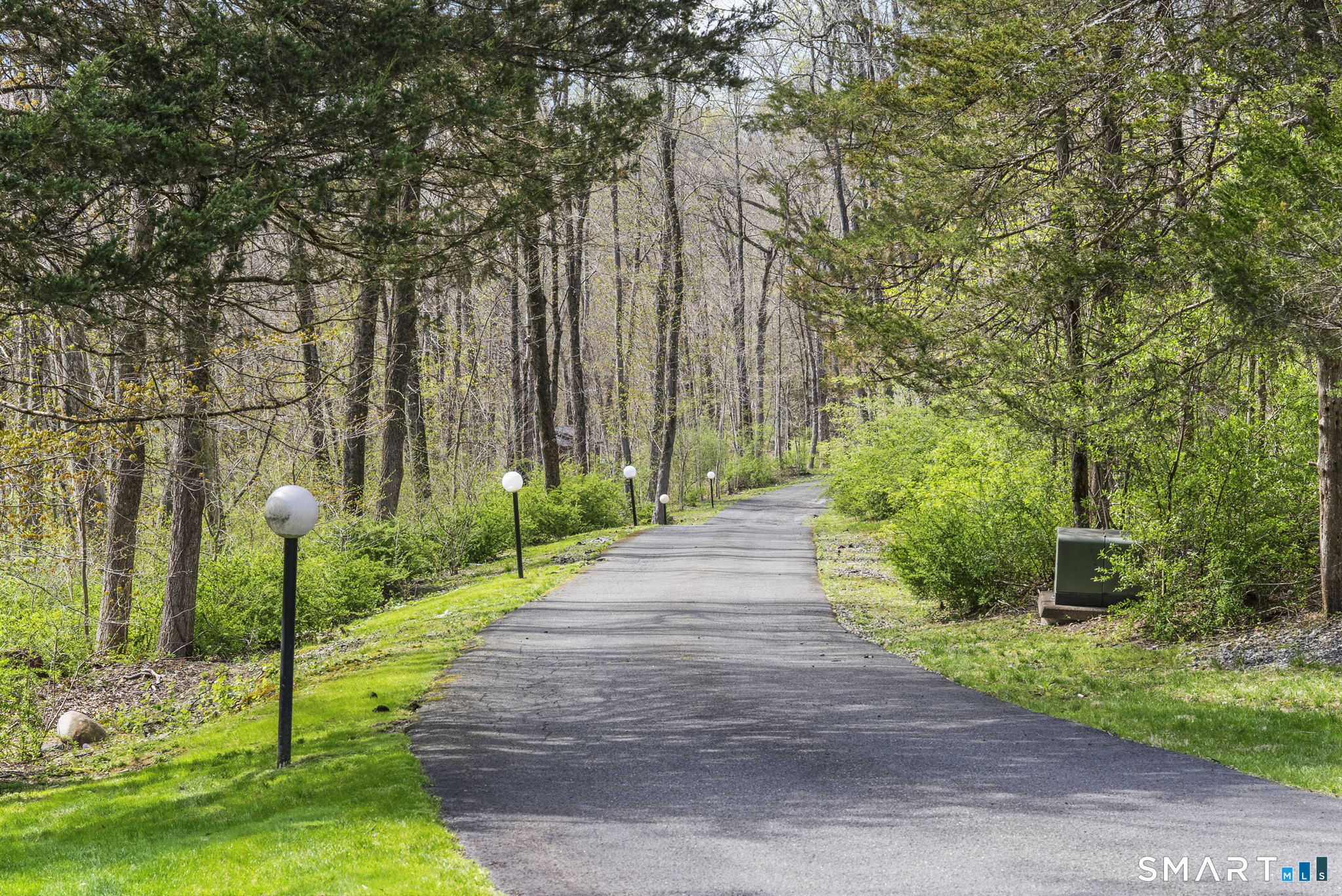 146 Lantern Park South Lane Southbury CT 06488