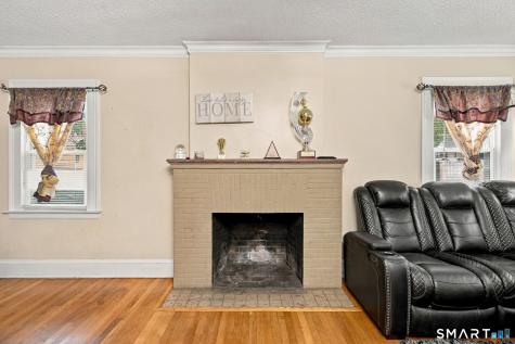 361 Linnmoore Street Hartford CT 06106