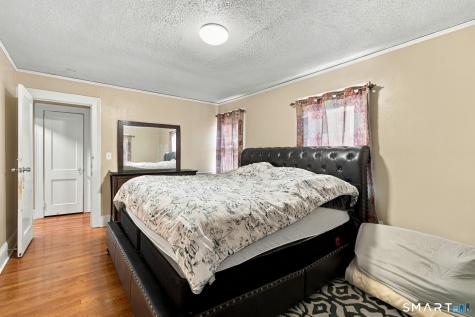 361 Linnmoore Street Hartford CT 06106