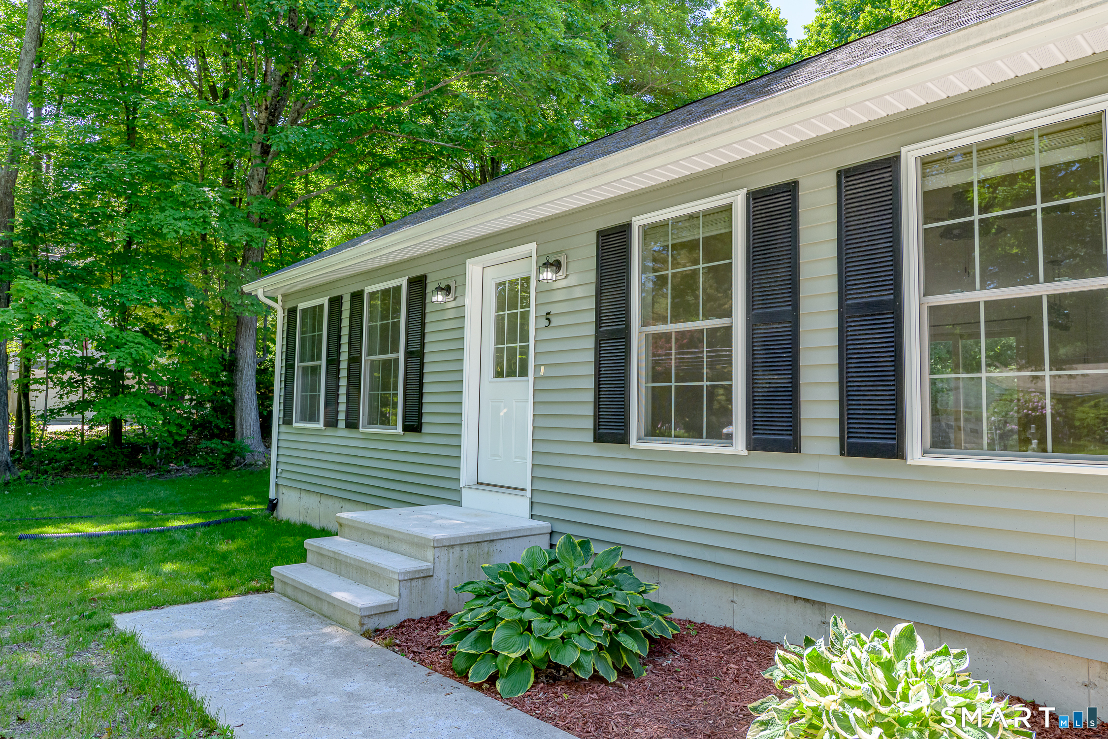 5 King Street Killingly CT 06239