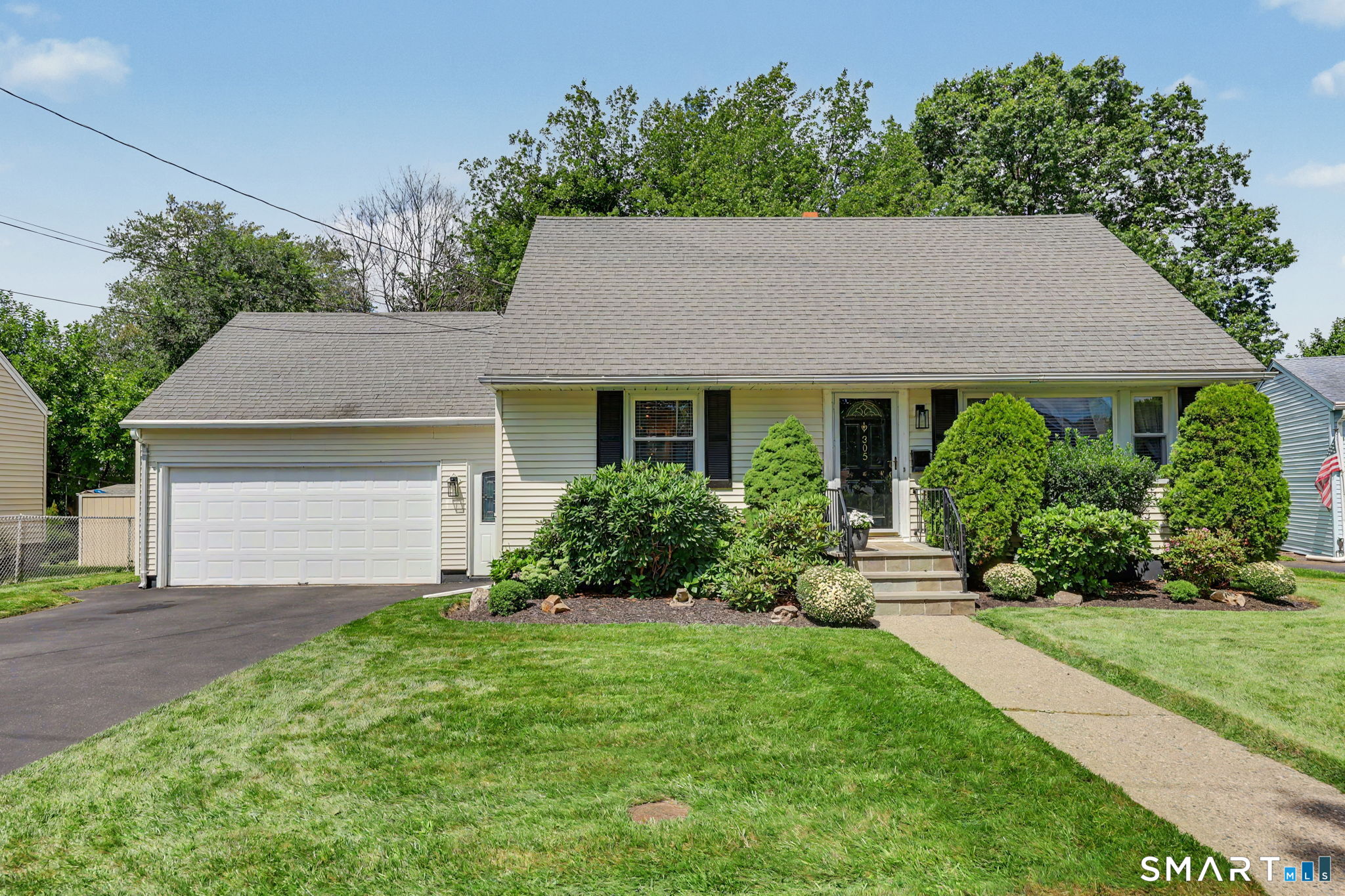 305 Meadowbrook Road Stratford CT 06614
