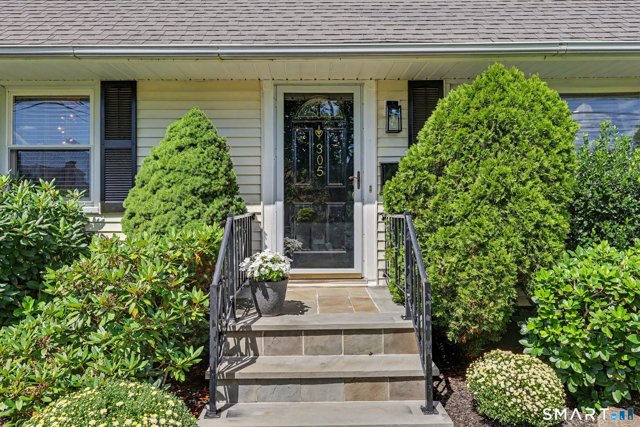 305 Meadowbrook Road Stratford CT 06614