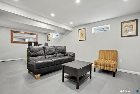 305 Meadowbrook Road Stratford CT 06614