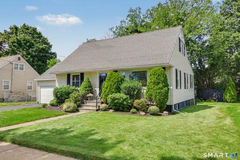 305 Meadowbrook Road Stratford CT 06614