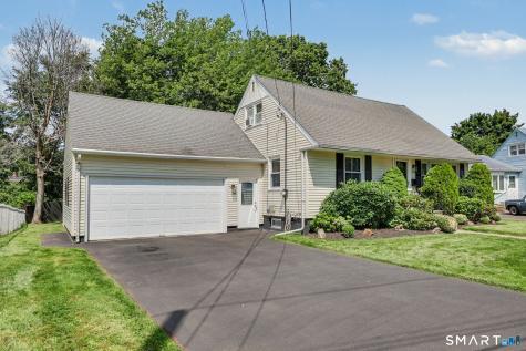 305 Meadowbrook Road Stratford CT 06614