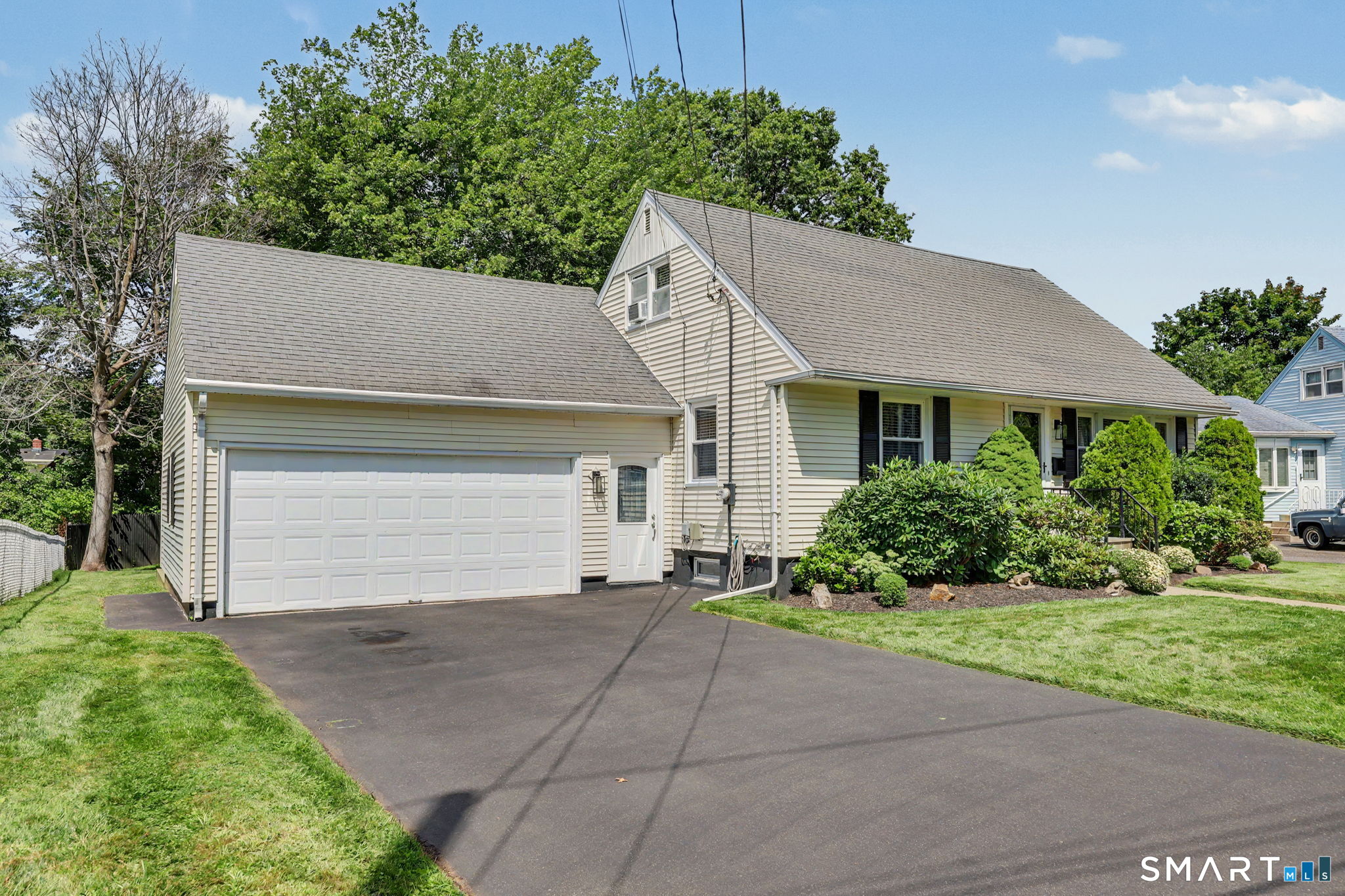 305 Meadowbrook Road Stratford CT 06614