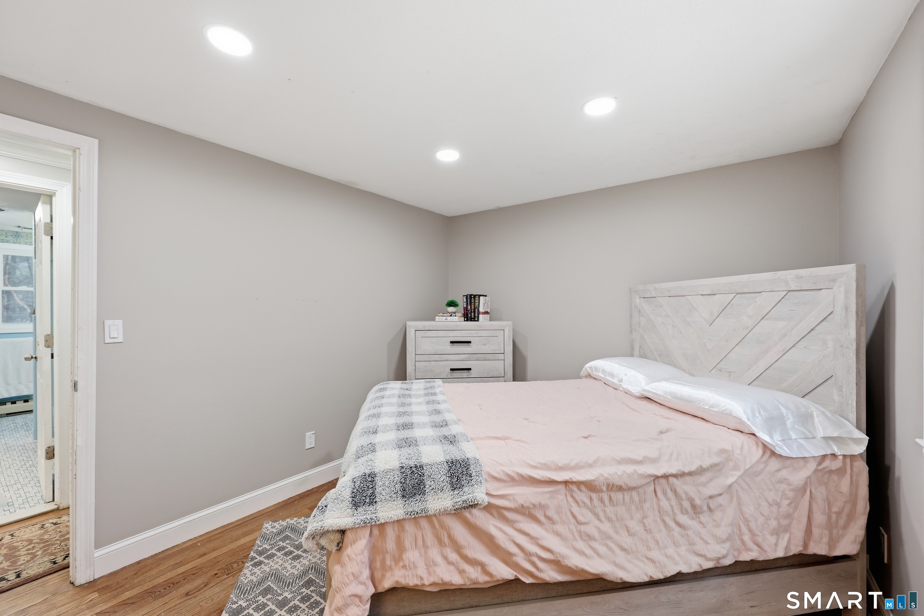 8 Old Field Road Farmington CT 06085