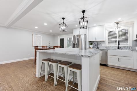 8 Old Field Road Farmington CT 06085