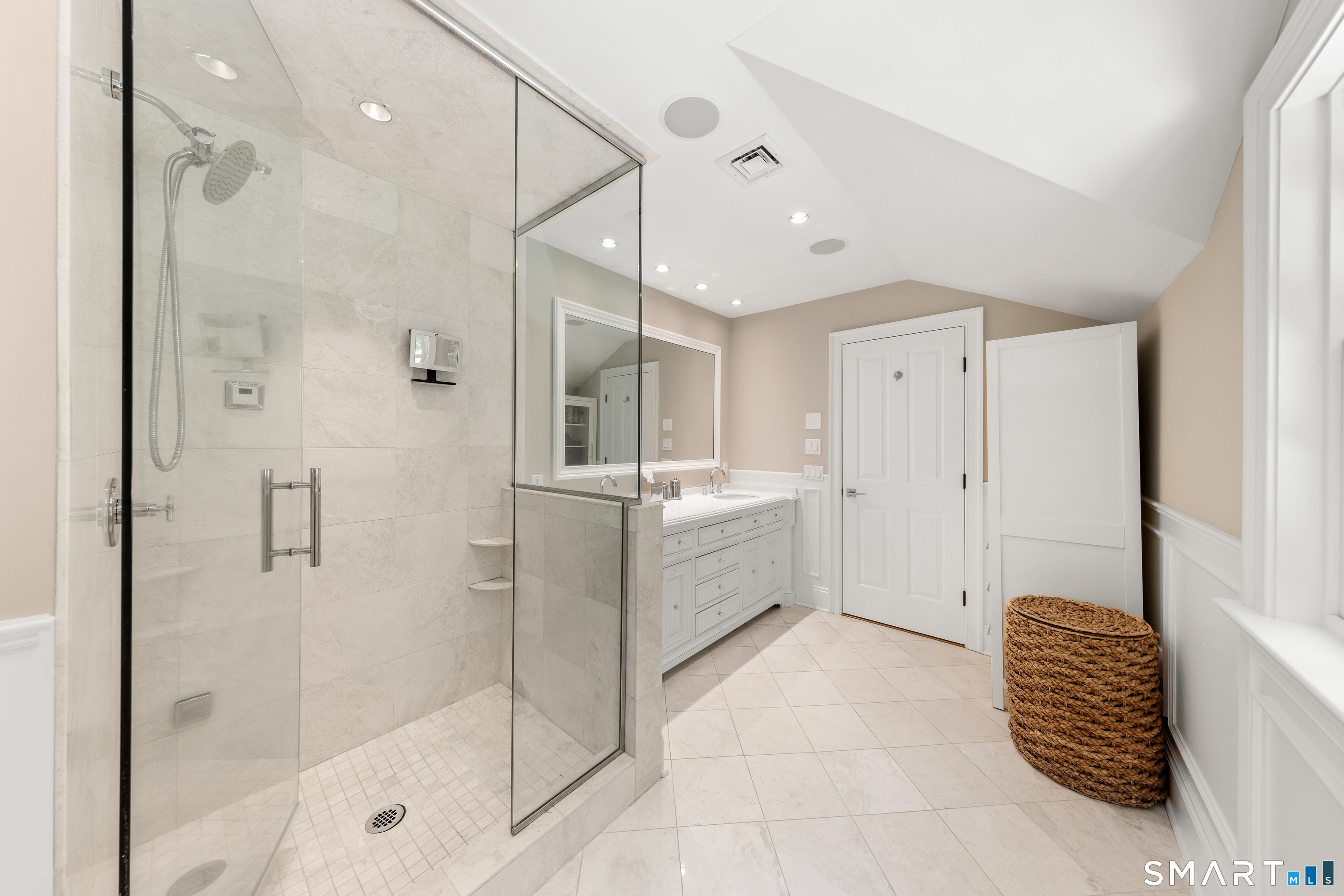 99 Hickok Road New Canaan CT 06840