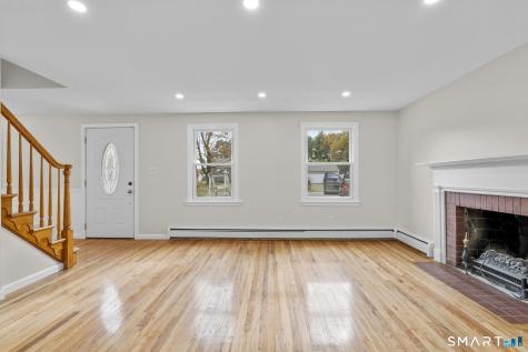 404 Woodland Street Windsor Locks CT 06096