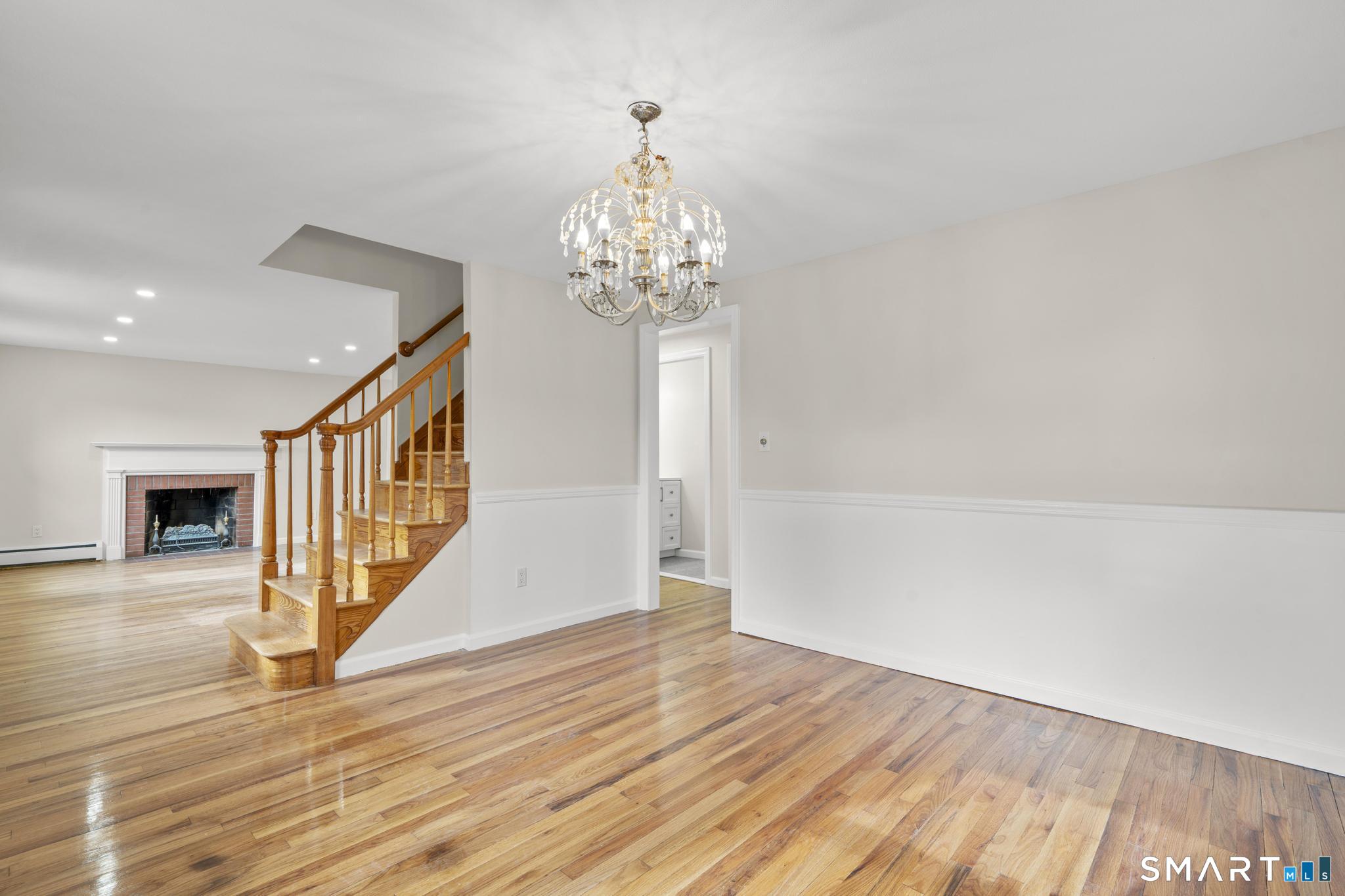 404 Woodland Street Windsor Locks CT 06096