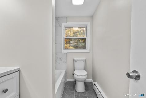 404 Woodland Street Windsor Locks CT 06096