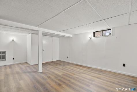 404 Woodland Street Windsor Locks CT 06096