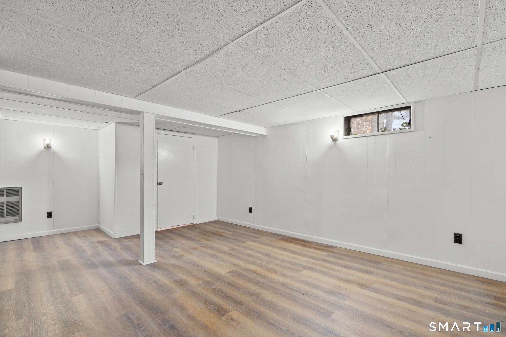 404 Woodland Street Windsor Locks CT 06096