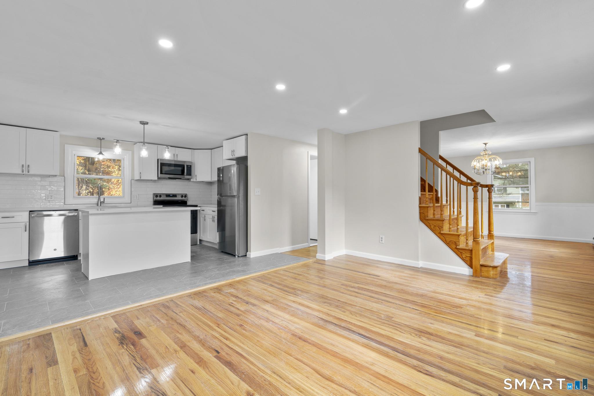 404 Woodland Street Windsor Locks CT 06096