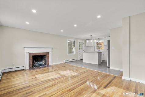 404 Woodland Street Windsor Locks CT 06096