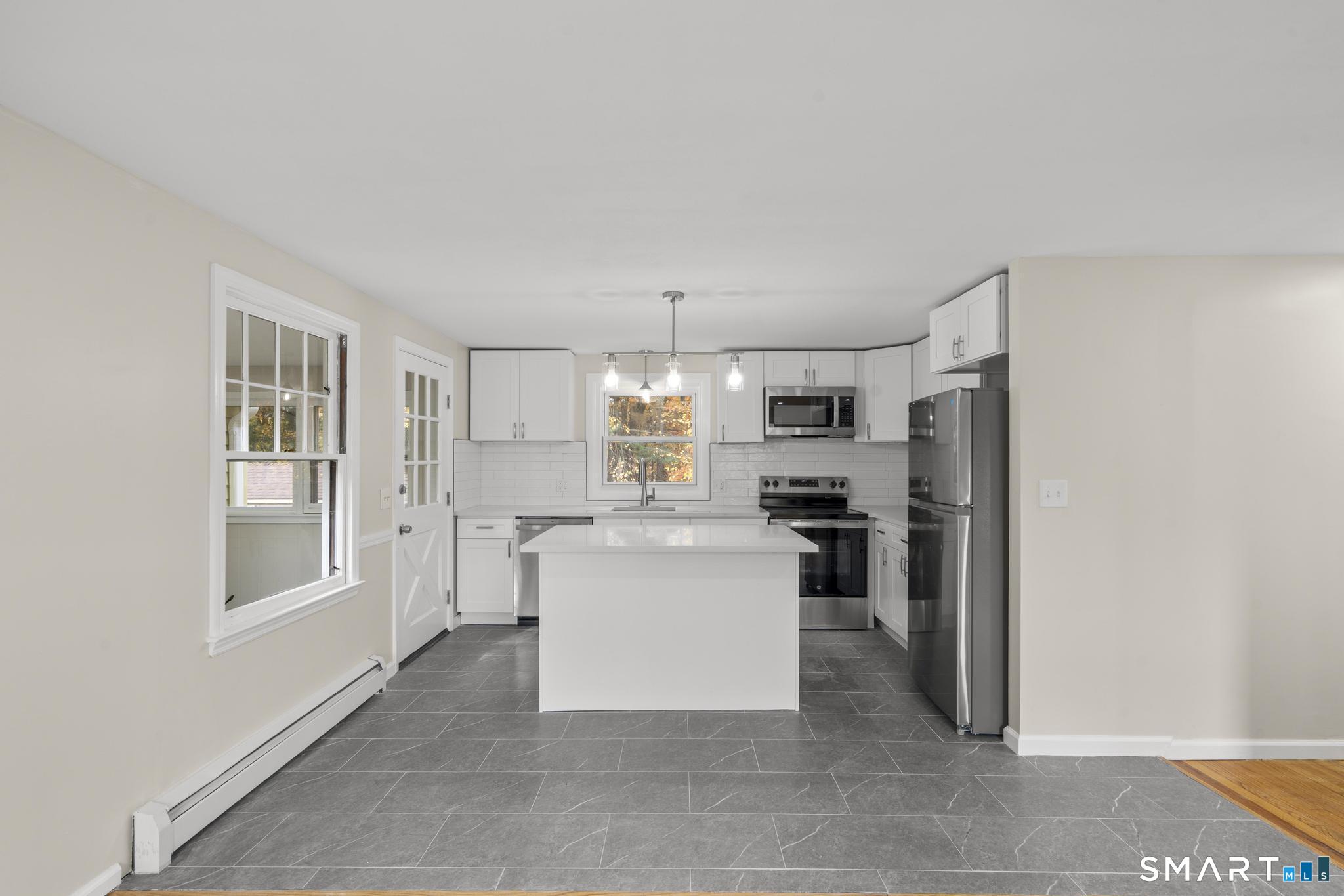 404 Woodland Street Windsor Locks CT 06096