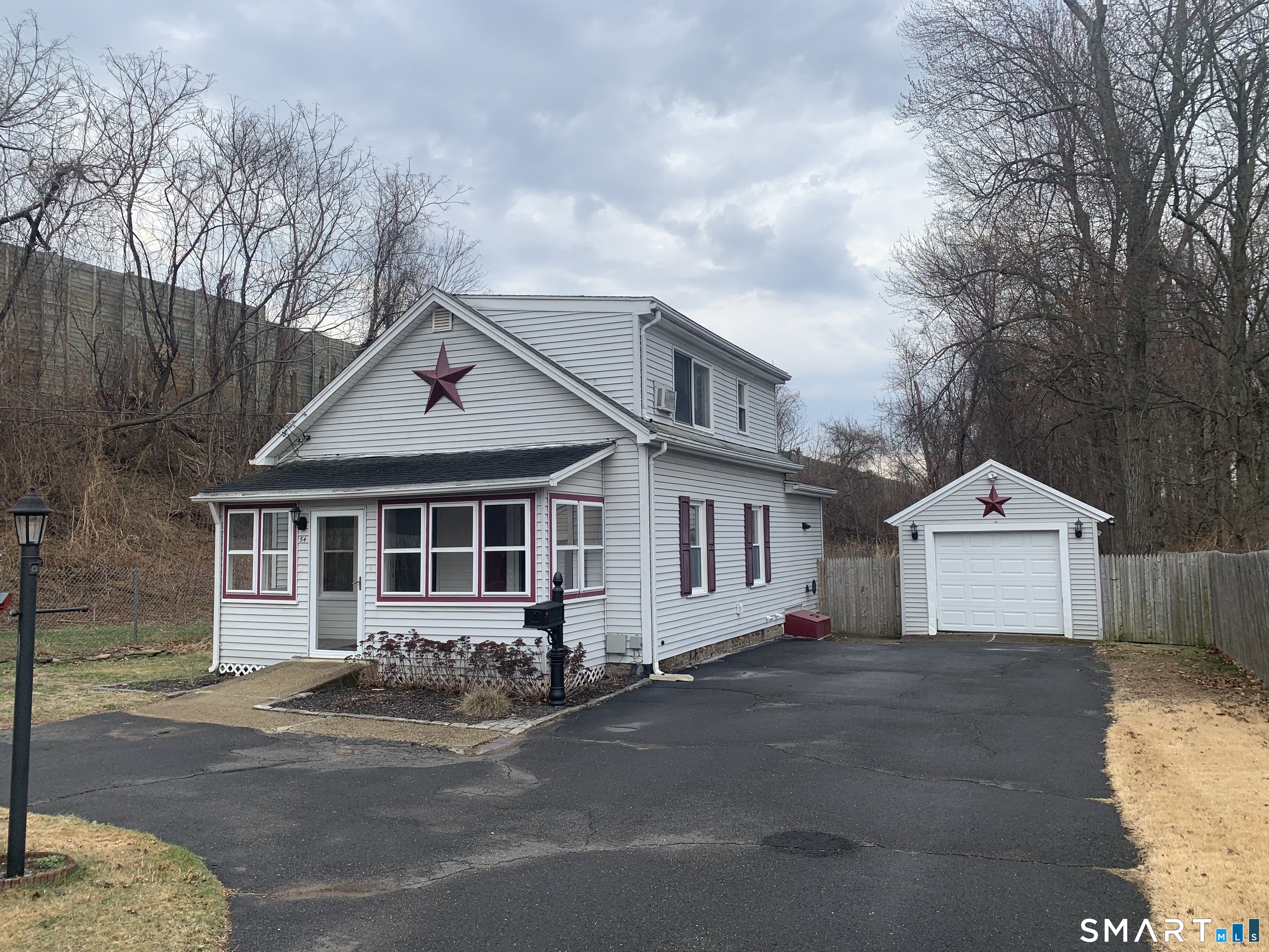 54 Brainard Road Enfield CT 06082