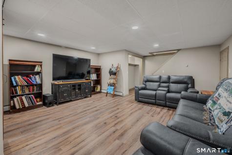 394 Killingly Avenue Putnam CT 06260