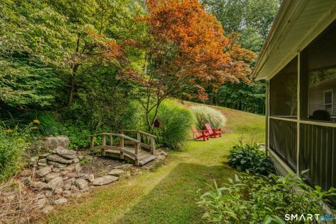 394 Killingly Avenue Putnam CT 06260