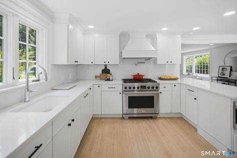 78 River Road Weston CT 06883