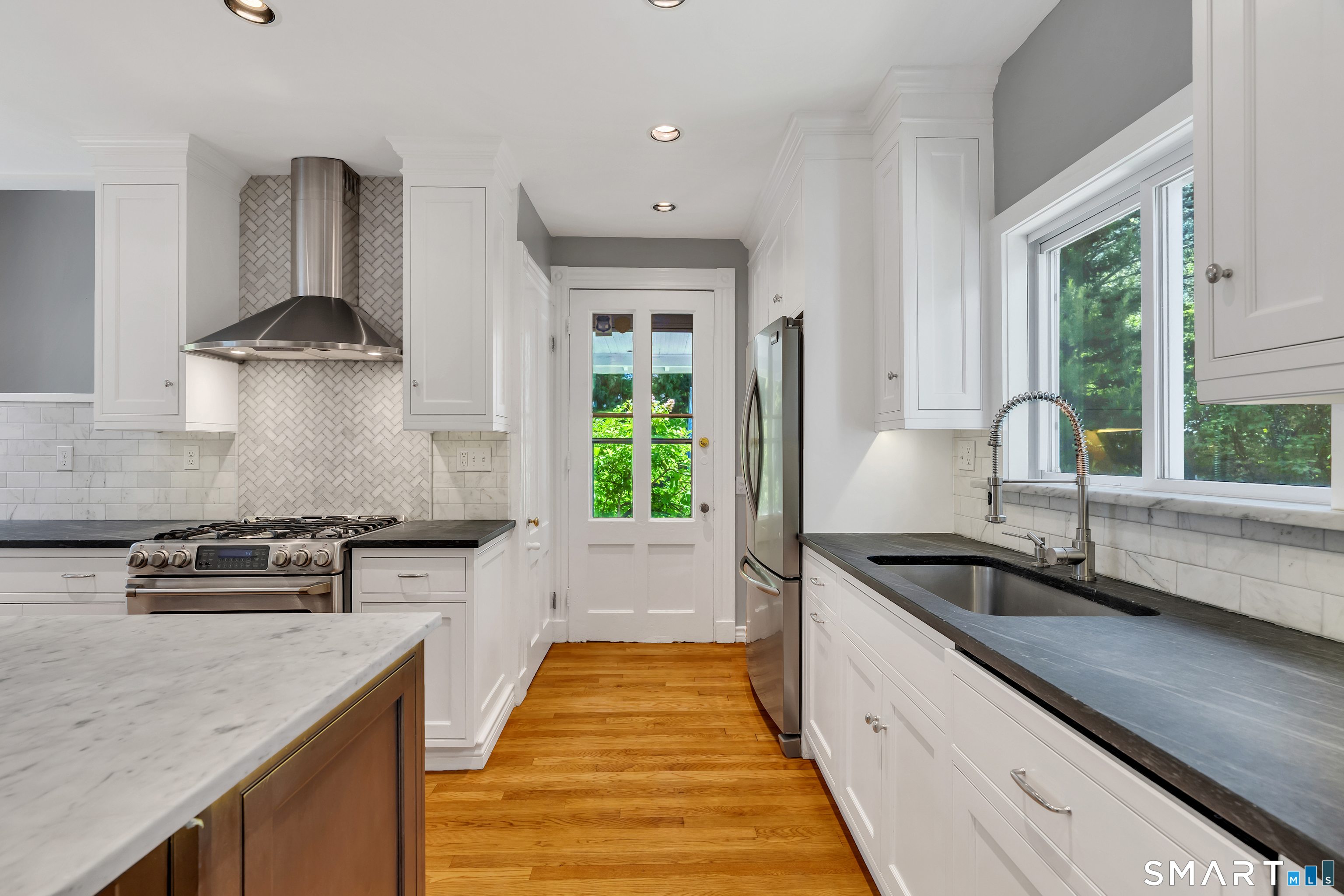 196 Canner Street New Haven CT 06511