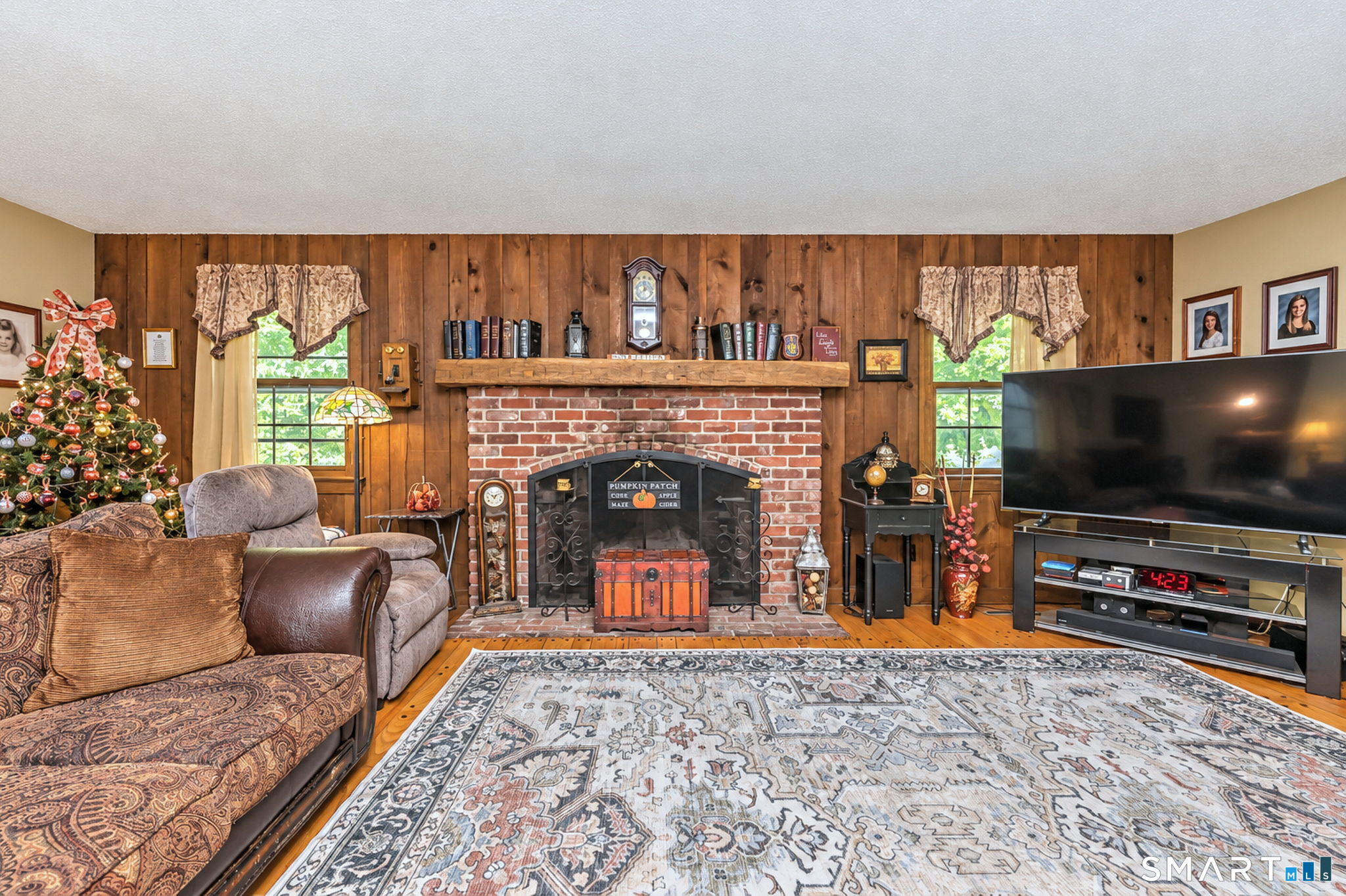 567 Orange Center Road Orange CT 06477