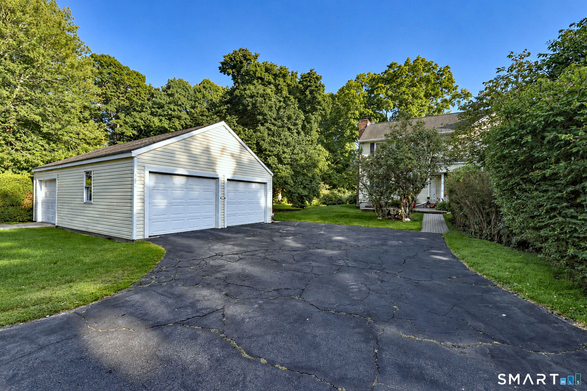 567 Orange Center Road Orange CT 06477