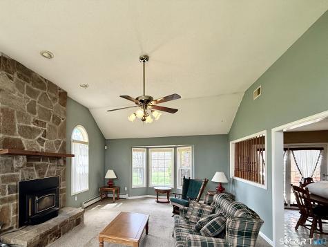 17 Autumn Ridge Road Oxford CT 06478