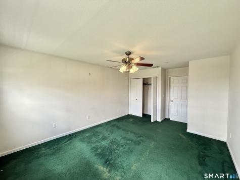 17 Autumn Ridge Road Oxford CT 06478