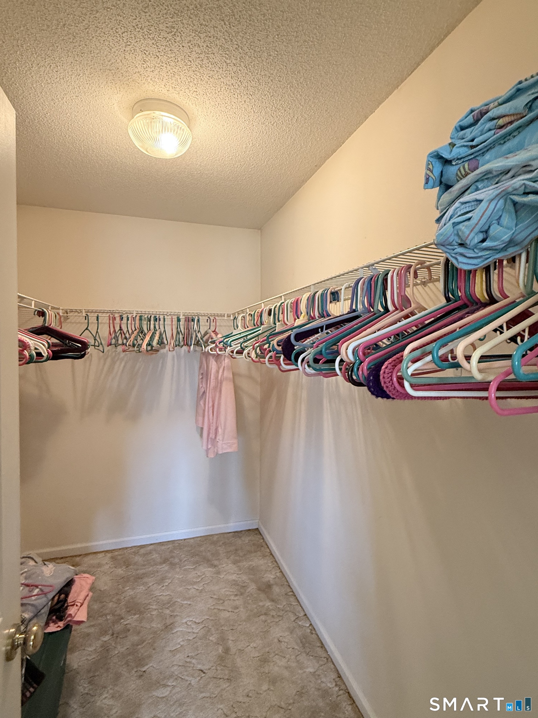 17 Autumn Ridge Road Oxford CT 06478