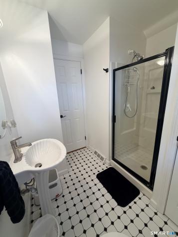 69 Sunnyside Court Milford CT 06460