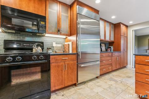 126 Hartford Turnpike Hamden CT 06517