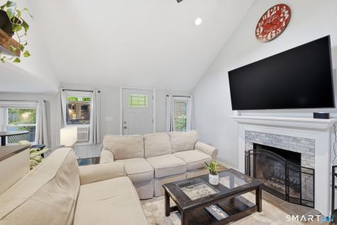 21 Arlington Road Coventry CT 06238